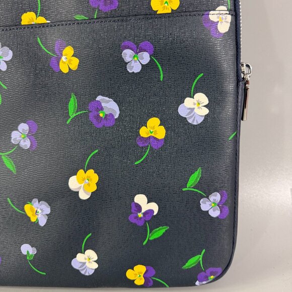 NWOT Kate Spade New York Staci Pansy Toss Printed Laptop Sleeve - Picture 6 of 10